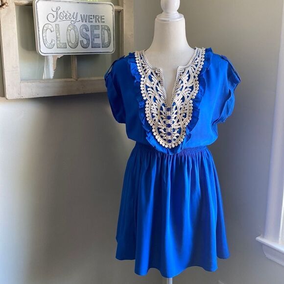 𝅺YA Los Angeles Dolman Top with Lace Overlay Dress Royal Blue White NWT - Picture 1 of 9